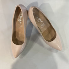 Load image into Gallery viewer, Chamby leather heels 39