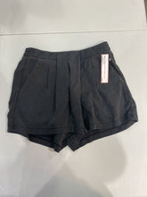 Load image into Gallery viewer, Lululemon tencel shorts 4