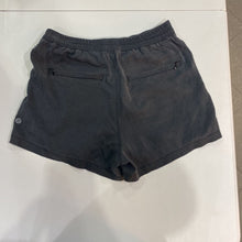 Load image into Gallery viewer, Lululemon tencel shorts 4