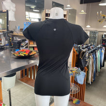Load image into Gallery viewer, Lululemon stretchy tee 4