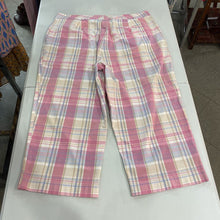 Load image into Gallery viewer, iZOD plaid capri 12