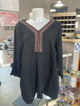 Load image into Gallery viewer, Marisa & Marie linen top 2X