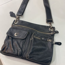 Load image into Gallery viewer, Roots Villager handbag