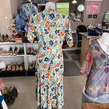 Load image into Gallery viewer, Lauren Ralph Lauren floral midi dress M