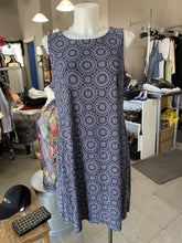 Load image into Gallery viewer, Tommy Hilfiger print dress 12