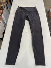 Load image into Gallery viewer, Lululemon leggings 8