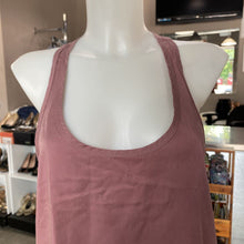 Load image into Gallery viewer, Lululemon flowy tank 10
