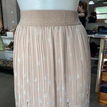 Load image into Gallery viewer, Metro Wear pleated skirt XL