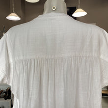 Load image into Gallery viewer, Splendid linen blend top S