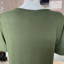 Load image into Gallery viewer, Banana Republic t-shirt S