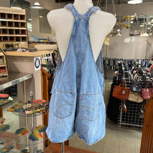 Load image into Gallery viewer, Levis denim jumper L