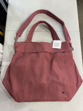 Load image into Gallery viewer, Lululemon "on my level" gym bag NWT