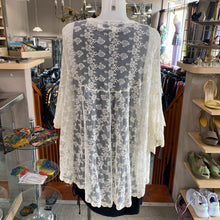 Load image into Gallery viewer, Blue Rain lace open top L