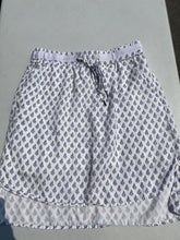 Load image into Gallery viewer, Max Jeans tie waist skirt 4