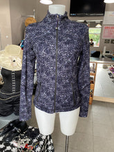 Load image into Gallery viewer, Lululemon zip up 6