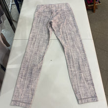 Load image into Gallery viewer, Lululemon yoga pants 6