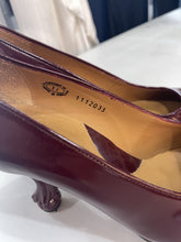 Load image into Gallery viewer, John Fluevog carved heel shoes 11