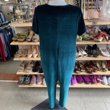 Load image into Gallery viewer, Smash + Tess velour jumper L