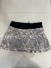 Load image into Gallery viewer, Lululemon pleated skort 4