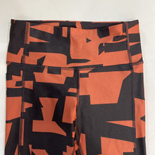 Load image into Gallery viewer, Under Armour yoga pants S