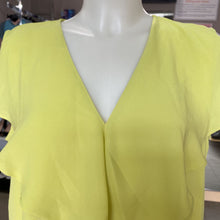 Load image into Gallery viewer, H Halston ruffle detail flowy top NWT L