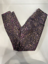 Load image into Gallery viewer, Lululemon print leggings 6
