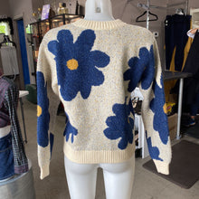 Load image into Gallery viewer, Promod flower sweater XS NWT