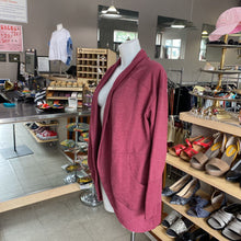 Load image into Gallery viewer, Eddie Beauer sweater XL