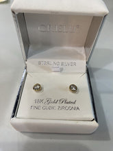Load image into Gallery viewer, Crislu .925 gold plated CZ studs