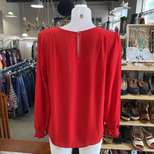 Load image into Gallery viewer, Ann Taylor flowy top S