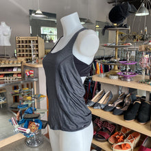 Load image into Gallery viewer, Lululemon tank w bra 2