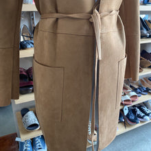 Load image into Gallery viewer, H&M microsuede light coat 6
