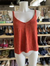 Load image into Gallery viewer, Banana Republic (outlet) knit tank top XS