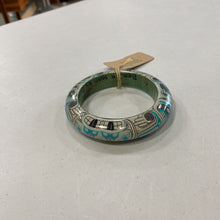 Load image into Gallery viewer, Native wooden bangle