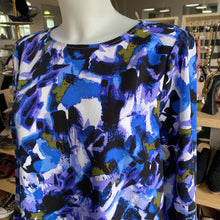 Load image into Gallery viewer, H Halston flared sleeves top M