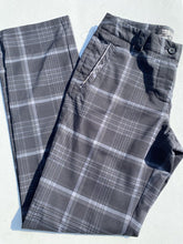 Load image into Gallery viewer, Nike plaid golf pants 4