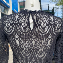 Load image into Gallery viewer, Zara lace top S