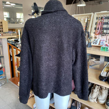 Load image into Gallery viewer, Ninety-Eight Weekender Turtleneck sweater NWT L