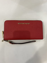 Load image into Gallery viewer, Michael Kors Saffiano full zip wallet