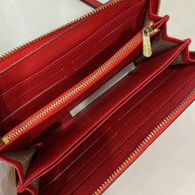 Load image into Gallery viewer, Michael Kors Saffiano full zip wallet