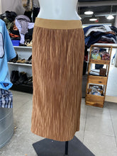 Load image into Gallery viewer, Dynamite pleated midi skirt S