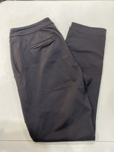 Load image into Gallery viewer, Lululemon tie waist pants 6