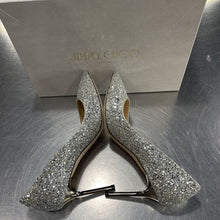 Load image into Gallery viewer, Jimmy Choo metallic pumps 37