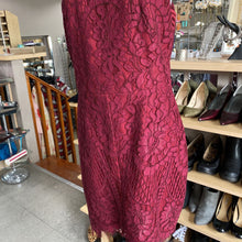Load image into Gallery viewer, Adelyn Rae lace dress M