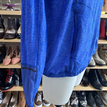 Load image into Gallery viewer, Lululemon 1/4 zip top 10