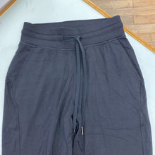Load image into Gallery viewer, Lululemon pants 4