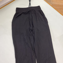 Load image into Gallery viewer, Lululemon pants 4