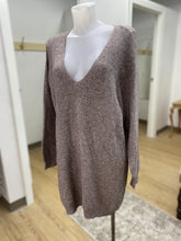 Load image into Gallery viewer, Gentle Fawn sweater dress M