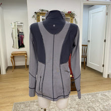 Load image into Gallery viewer, Lululemon 1/4 long sleeve top 12