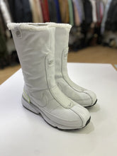 Load image into Gallery viewer, Nike Air winter boots 6